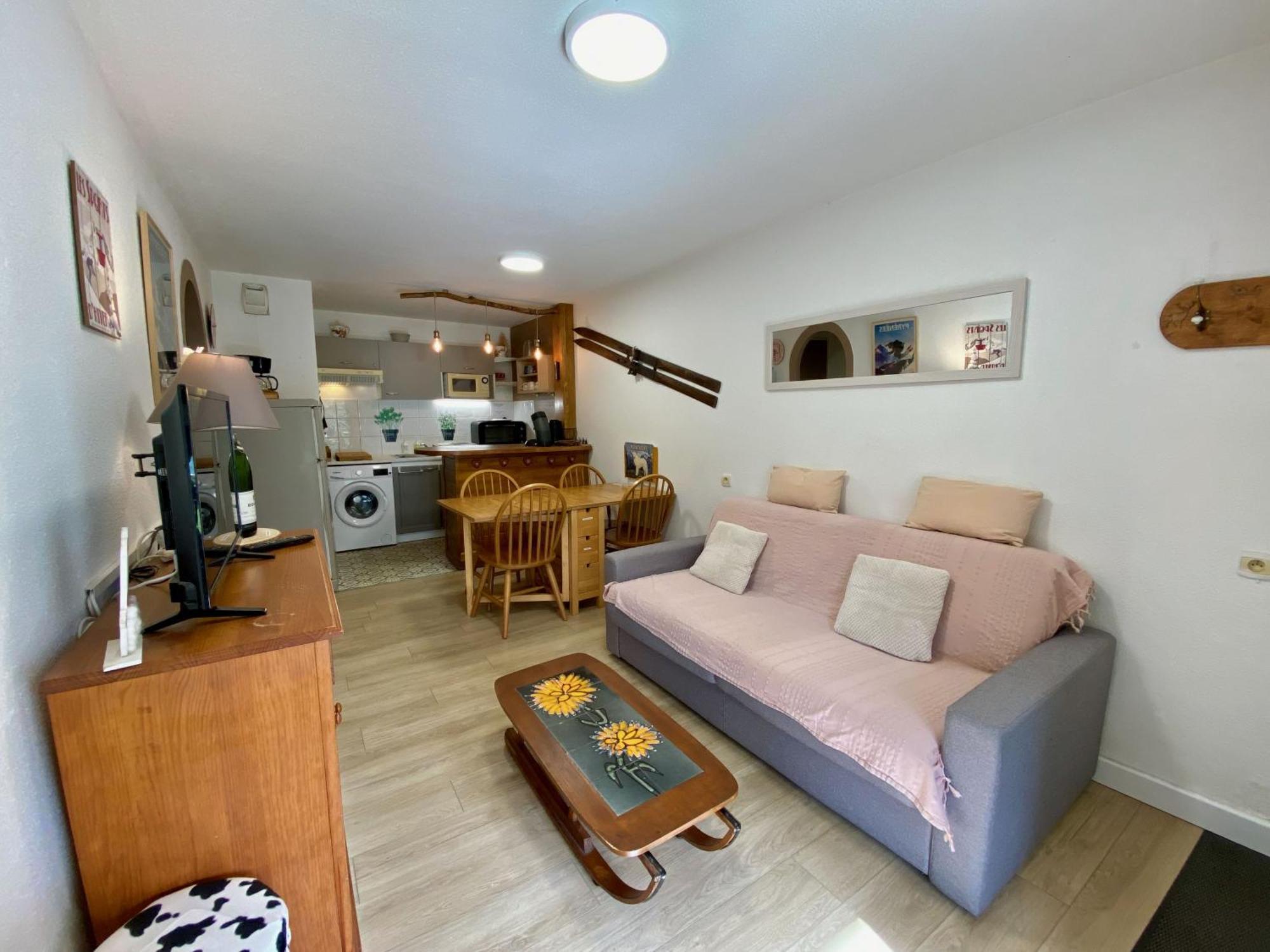 Apartamento De Plein Pied Avec Piscine 2*