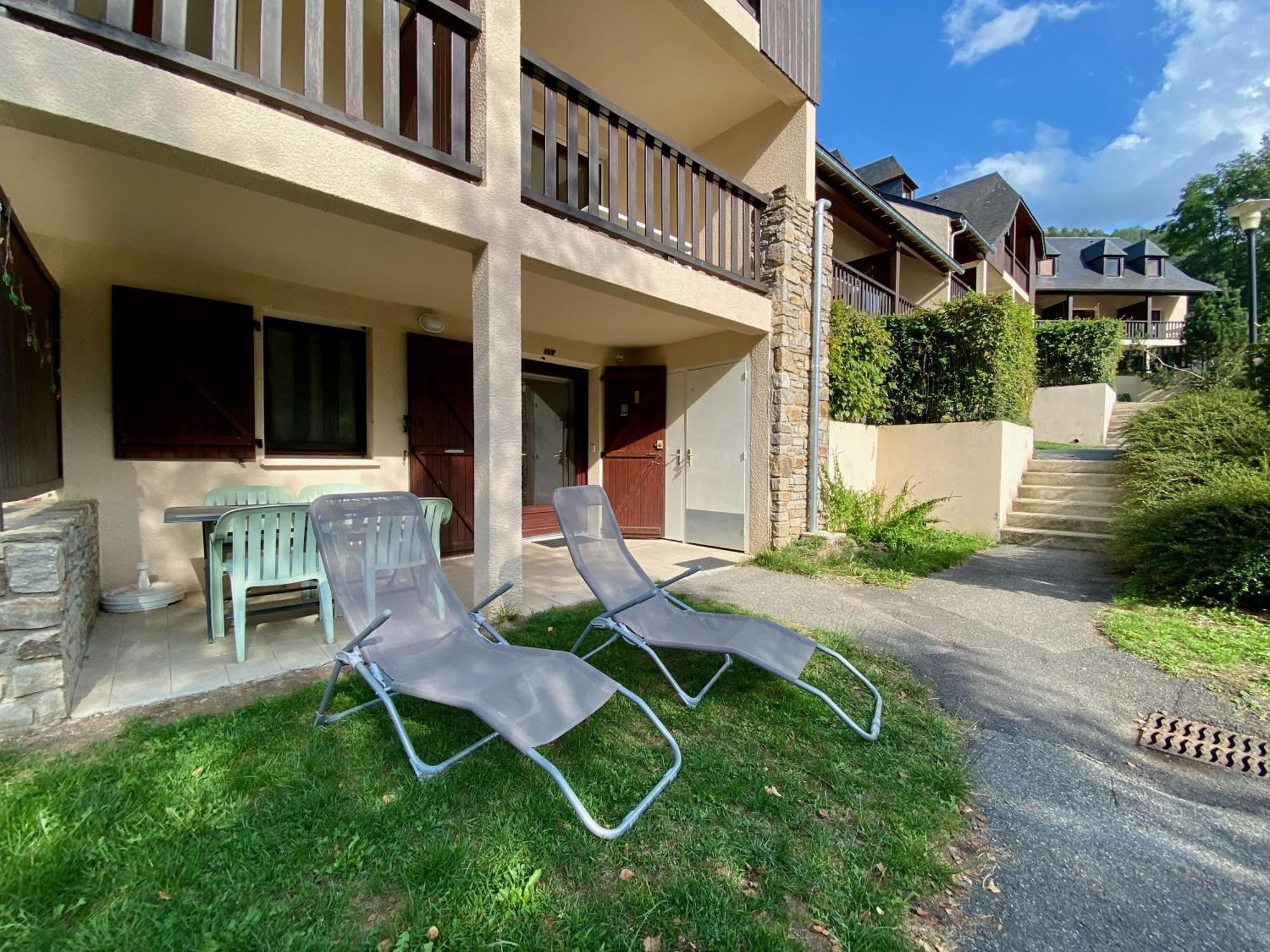Apartment De Plein Pied Avec Piscine 2* *
