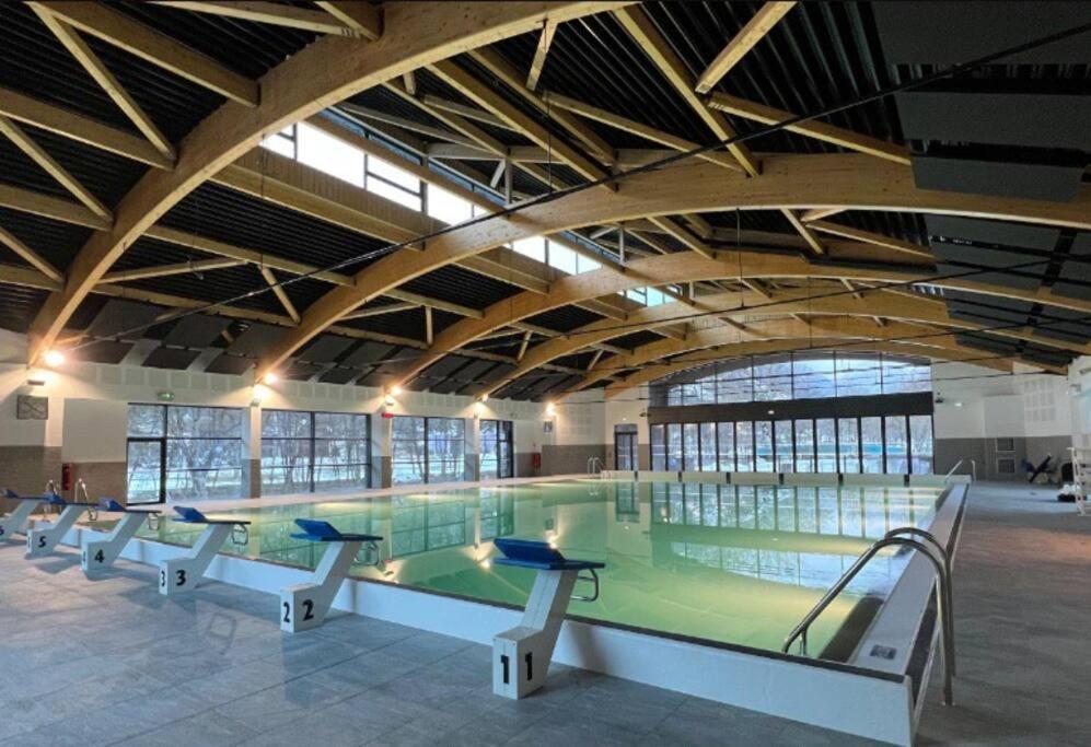 Apartment De Plein Pied Avec Piscine 2*